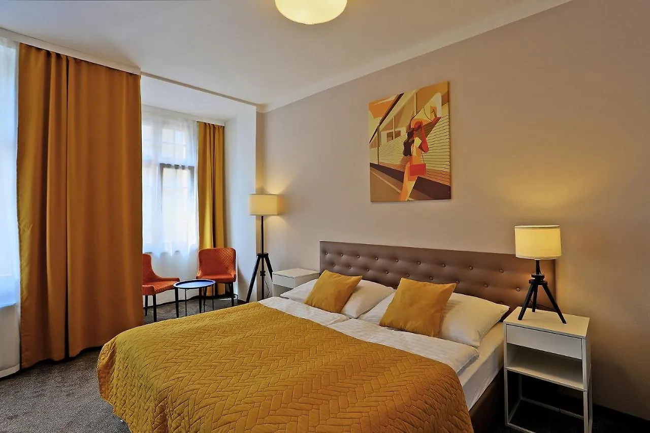 קרלובי וארי Hotel Pilgrim