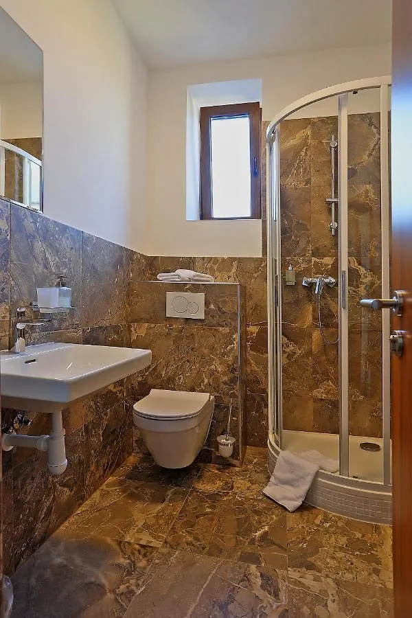 קרלובי וארי Hotel Pilgrim 3*, קרלובי וארי צ'כיה