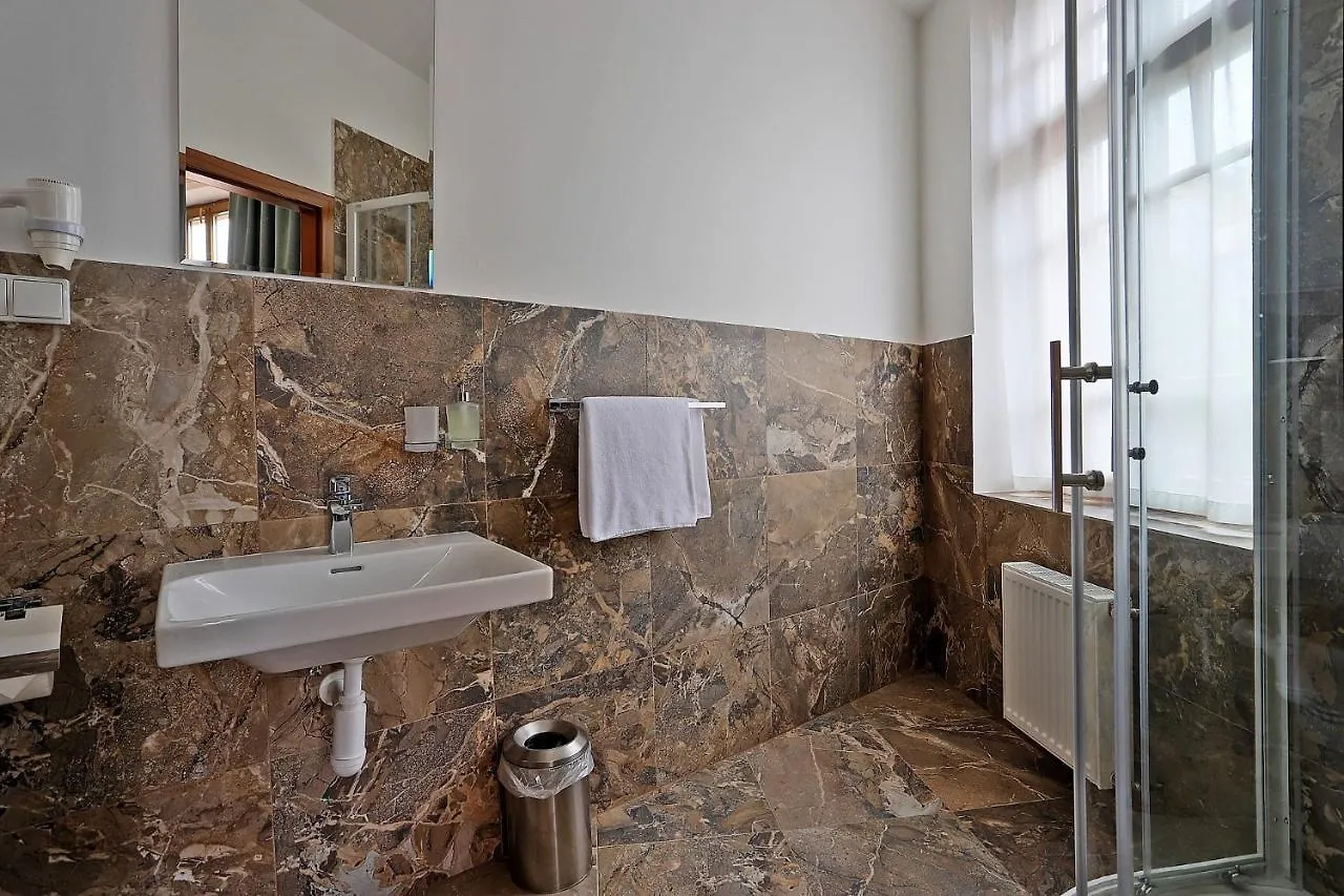 קרלובי וארי Hotel Pilgrim