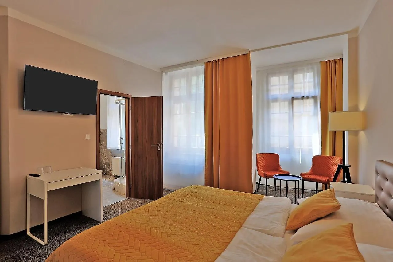 קרלובי וארי Hotel Pilgrim